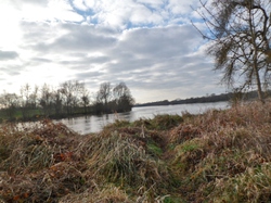 Randonnée CINQ-MARS / BERTHENAY